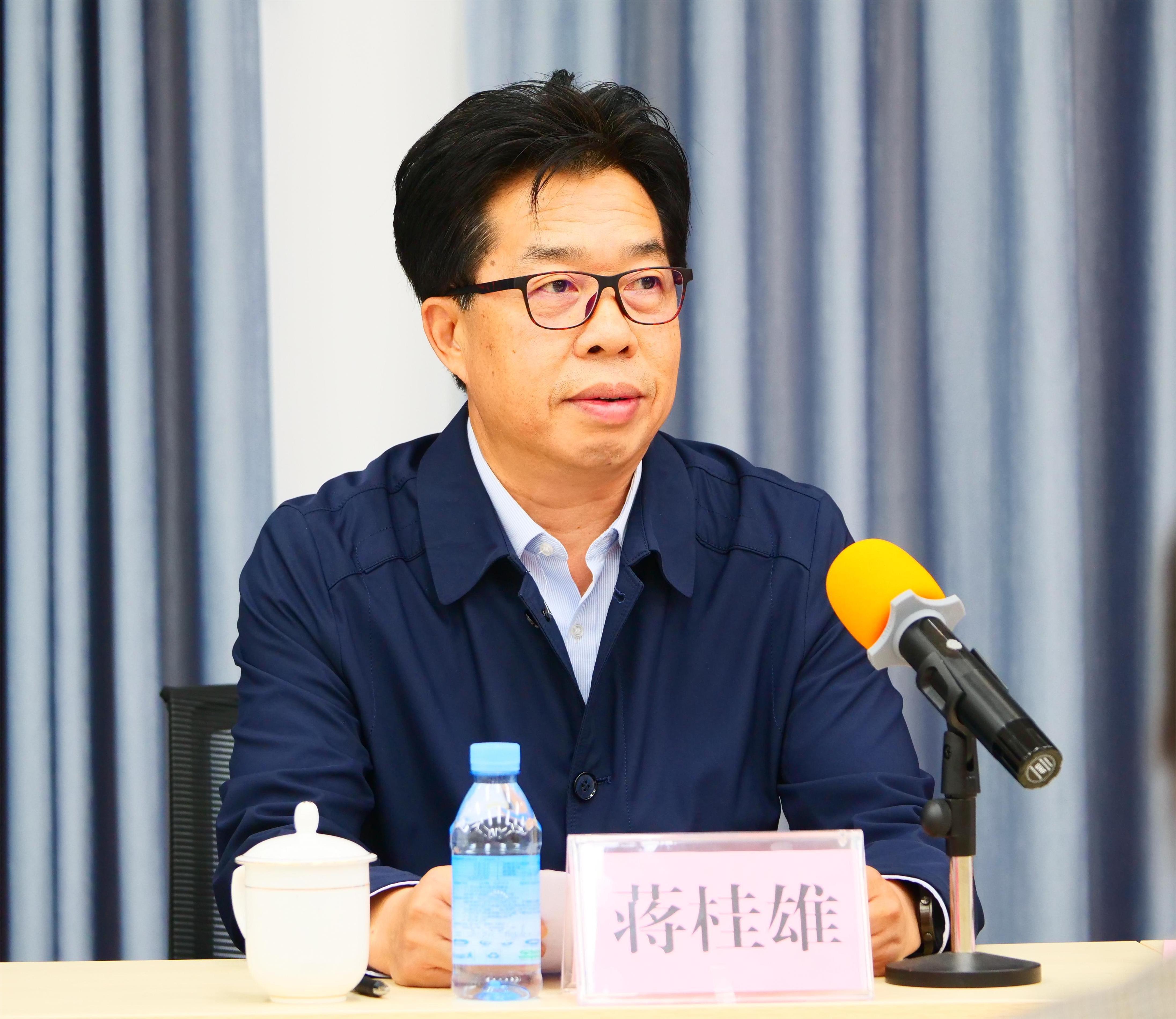 蒋桂雄.jpg
