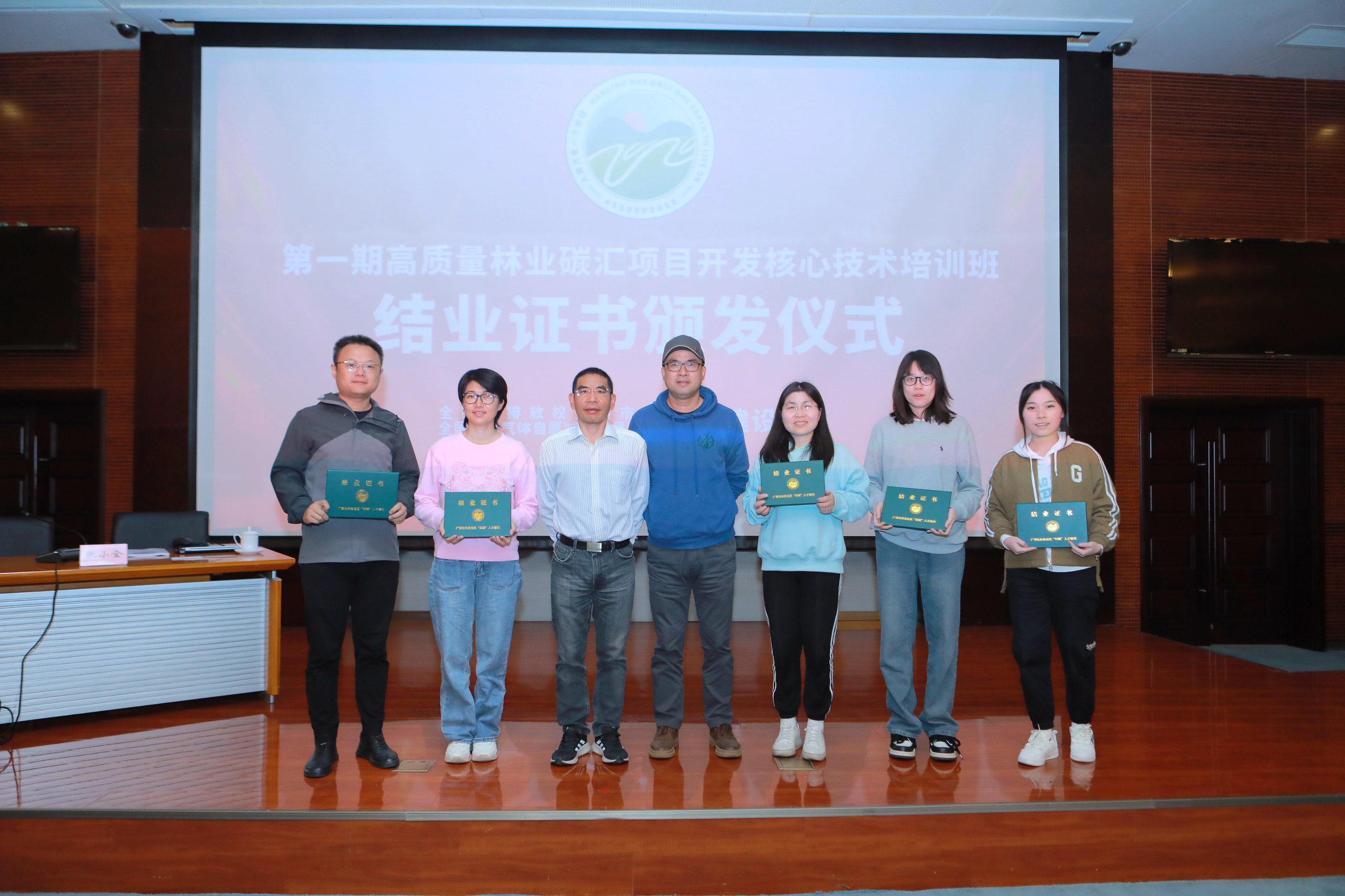 ff7a496dea97dc0020c268ea7474383.jpg